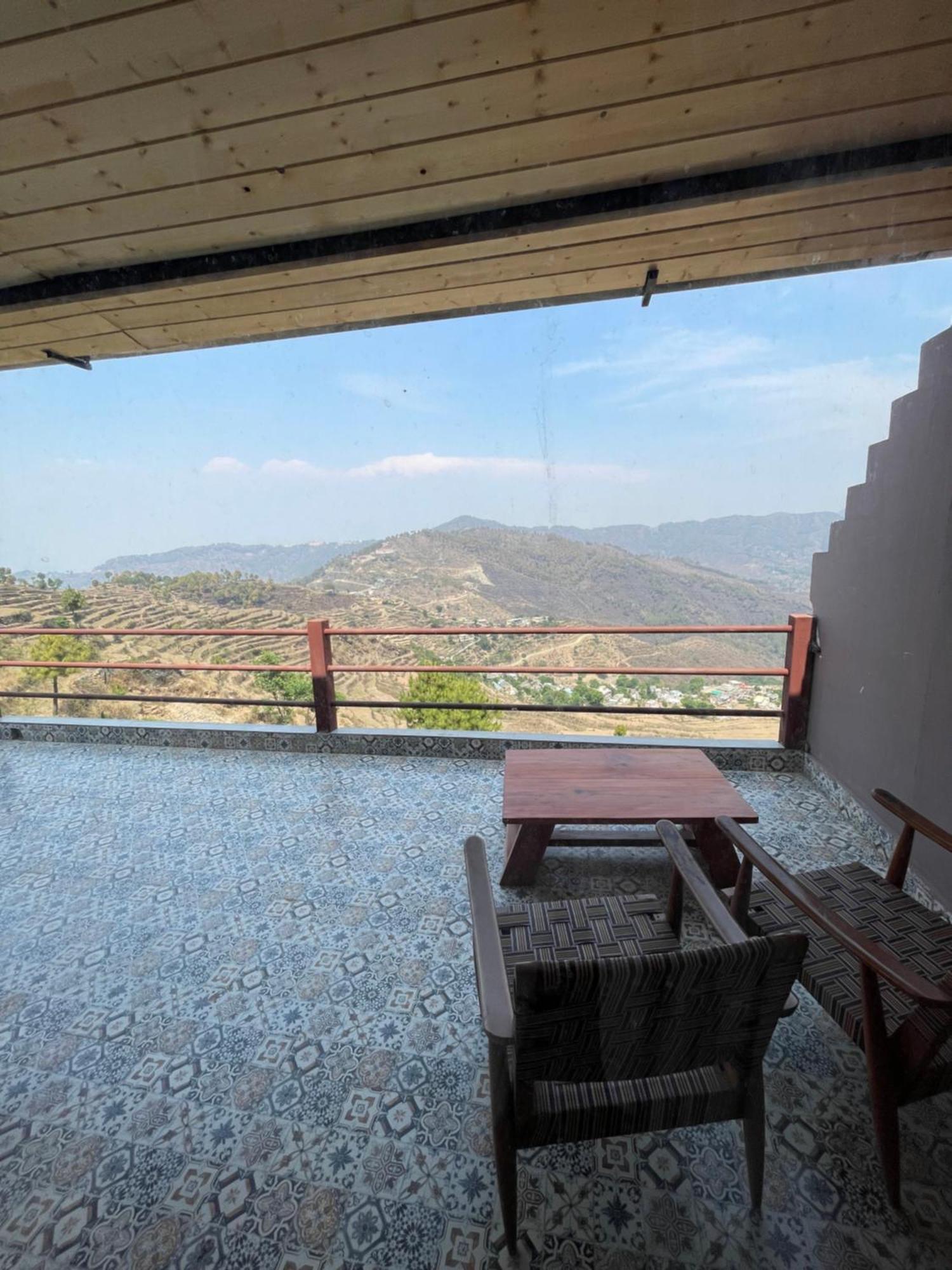 Bsr Farms Resort Pauri Zewnętrze zdjęcie