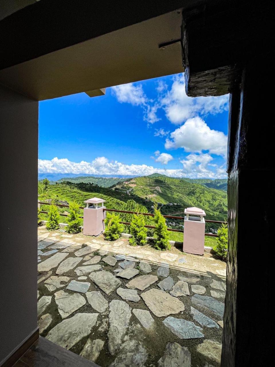 Bsr Farms Resort Pauri Zewnętrze zdjęcie