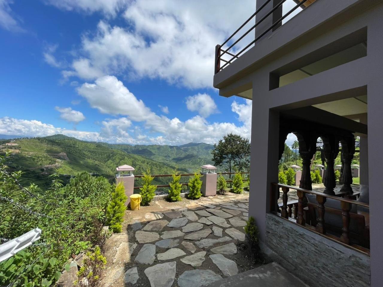 Bsr Farms Resort Pauri Zewnętrze zdjęcie