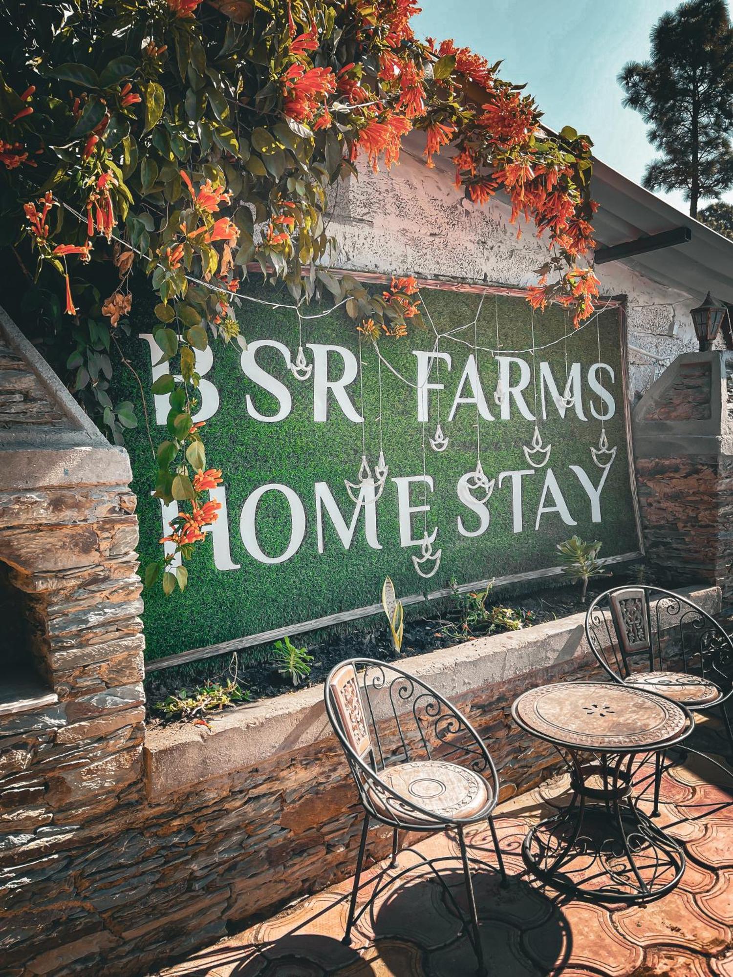 Bsr Farms Resort Pauri Zewnętrze zdjęcie